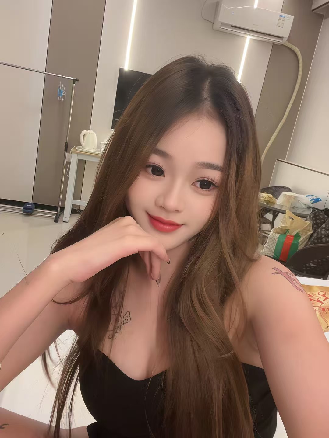 微信图片_2025-07-15_214857_501.jpg
